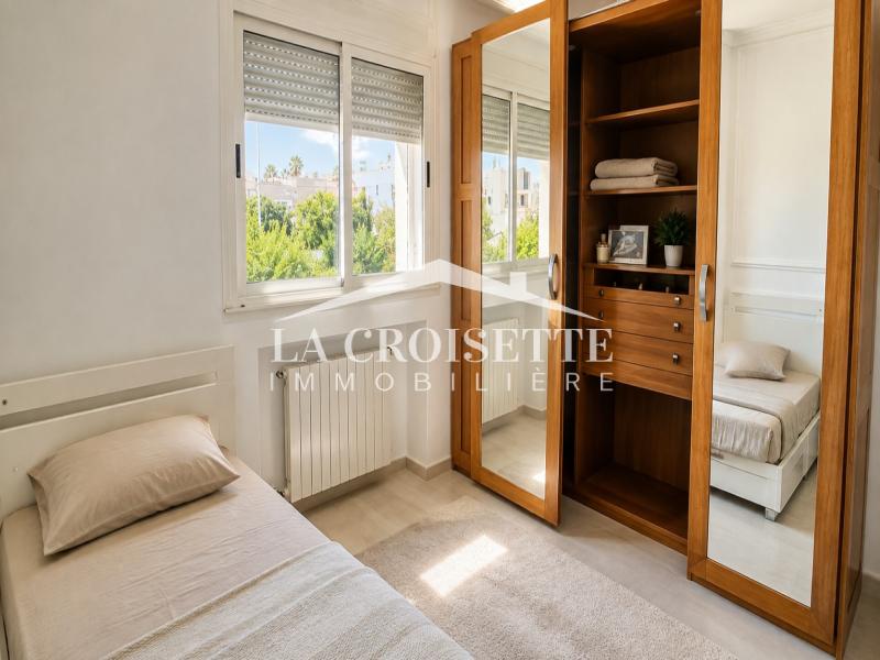 Etage de villa S+3 meublé à La Marsa